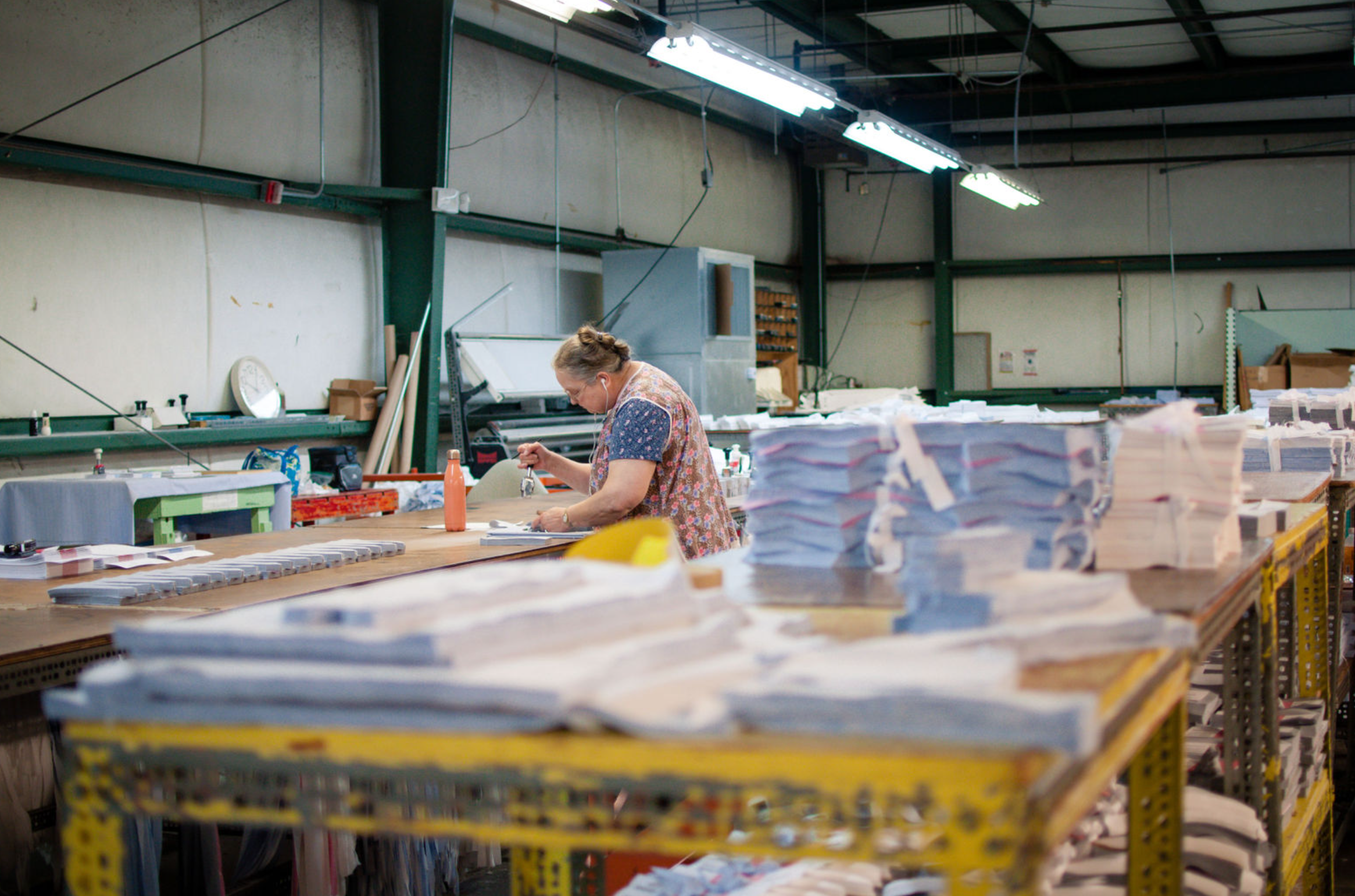 Sewing factory interior photo 5